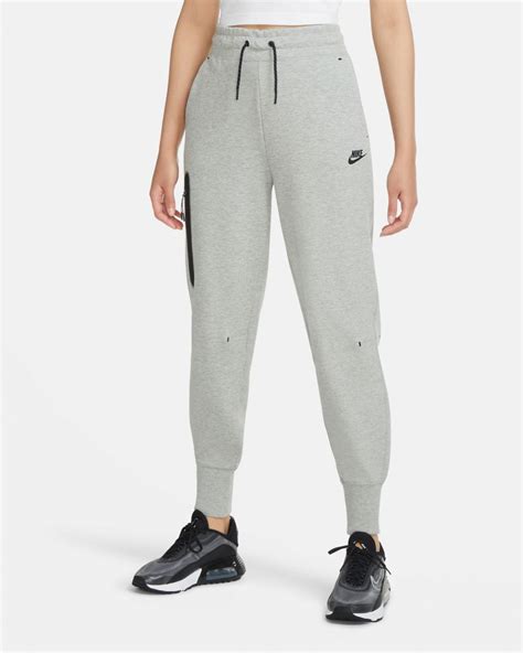 Tutti i pantaloni Nike Tech Fleece .